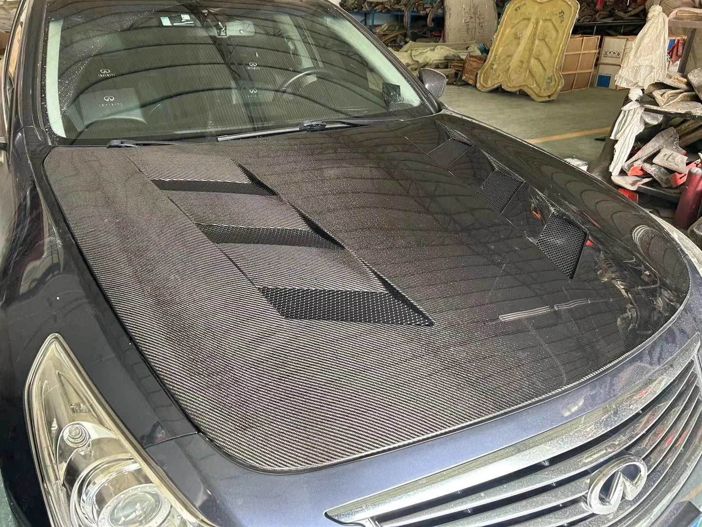 Infiniti G37 Sedan Carbon Fiber Vented Hood