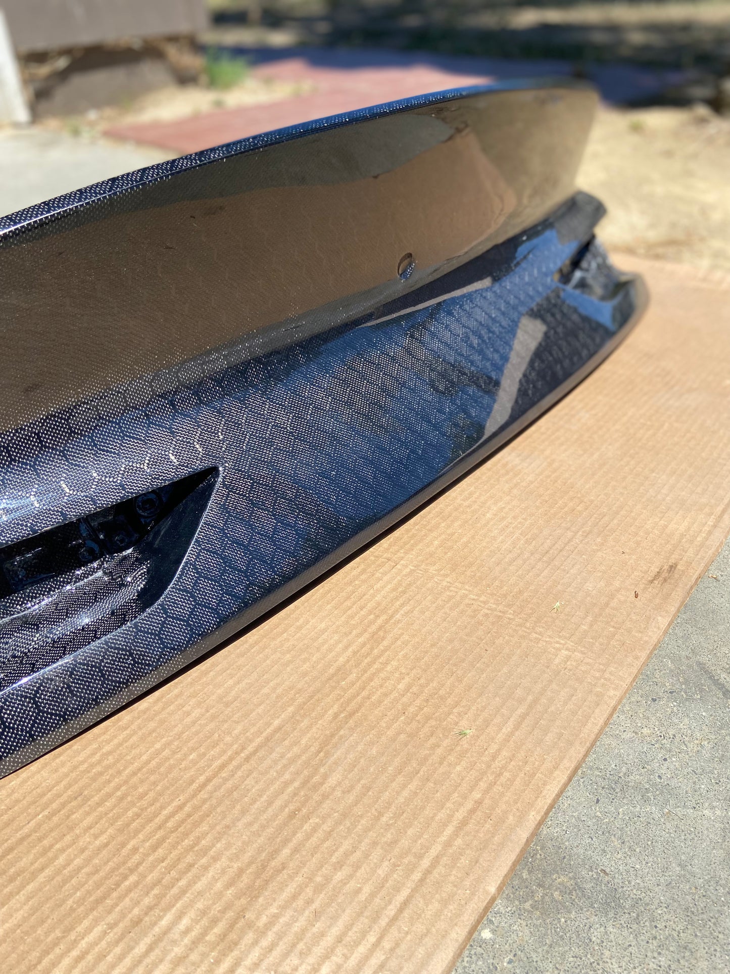 Infiniti Q60 Honeycomb Carbon Duckbill Trunk