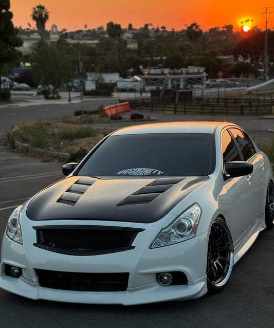 Infiniti G37 Sedan Carbon Fiber Vented Hood