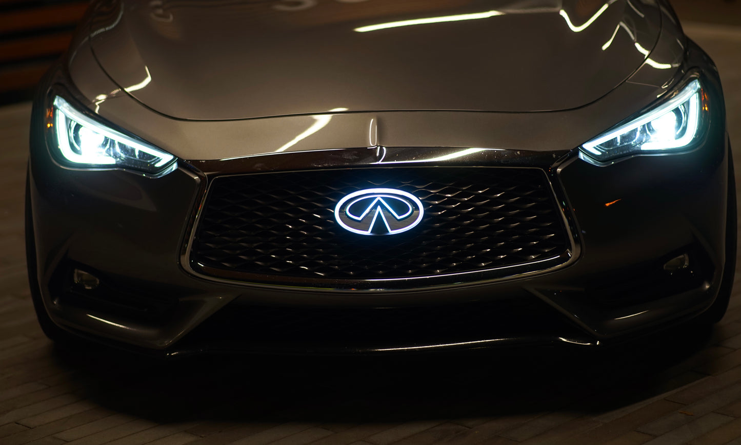 Infiniti Q60 light Up Emblem