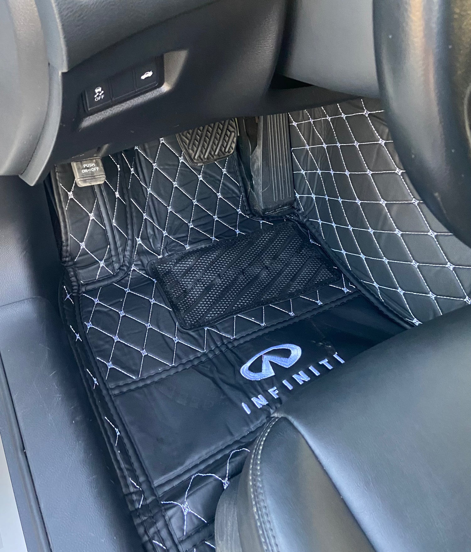 Infiniti Q50 Diamond Floor Mats